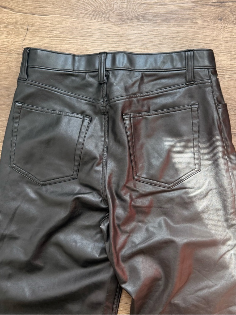 Abercrombie & Fitch Curve Love High Rise 90s Straight Vegan Leather Pants - Picture 6 of 10